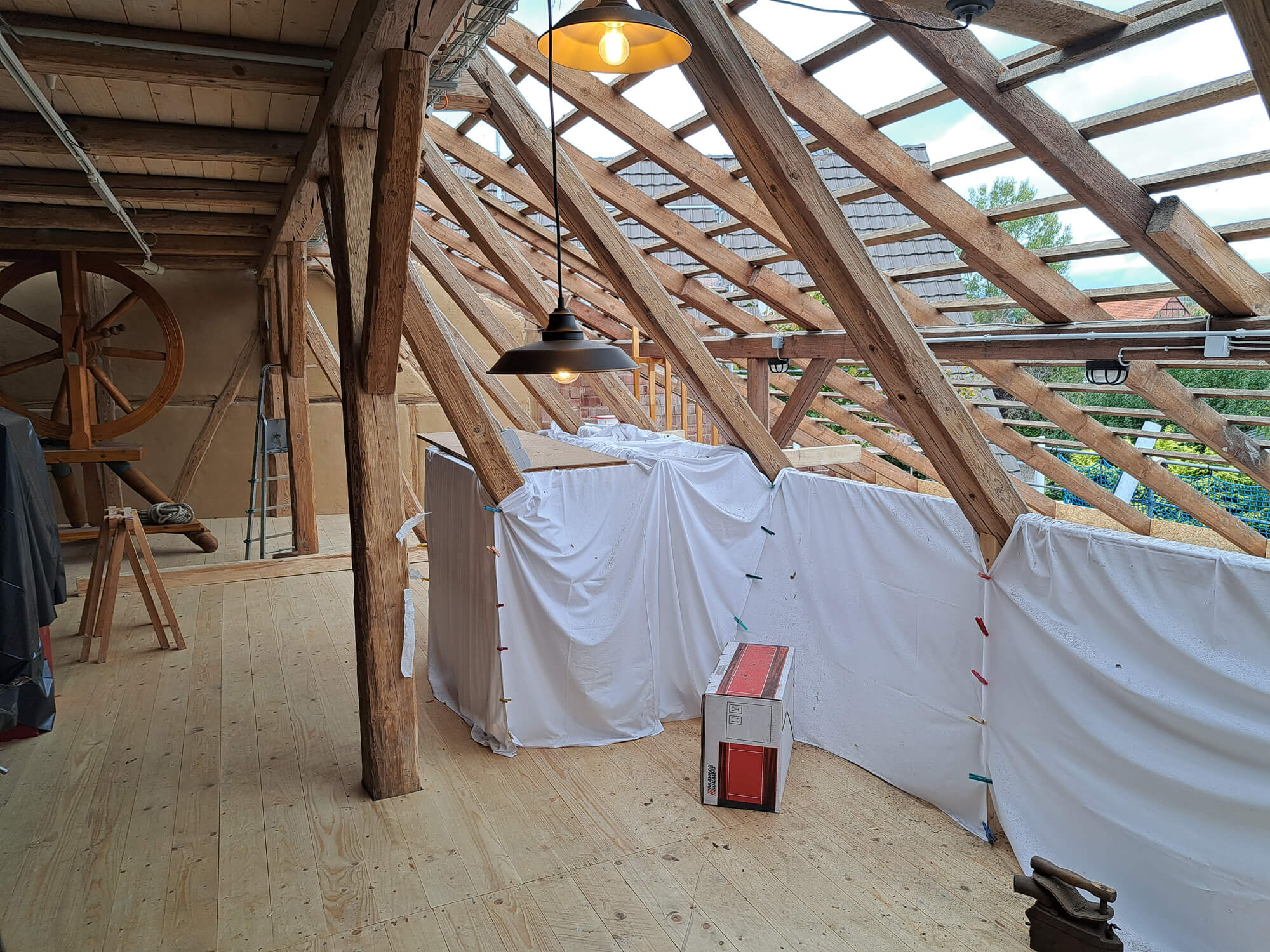 Dachsanierung des Ausstellungsbereichs im Dorfmuseum Meierhof